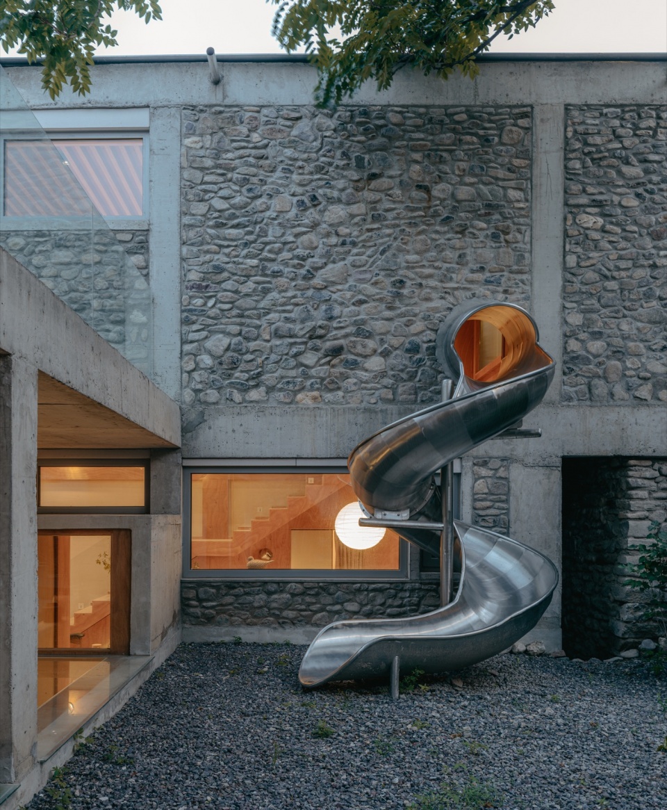 House of Bluff Beijing by chaoffice