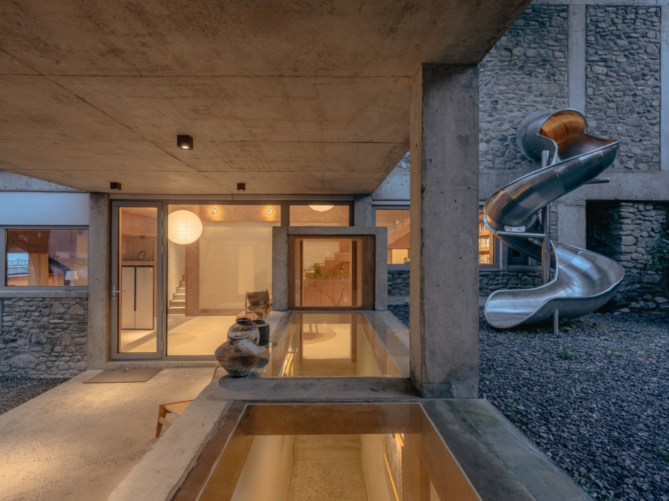 House of Bluff Beijing by chaoffice