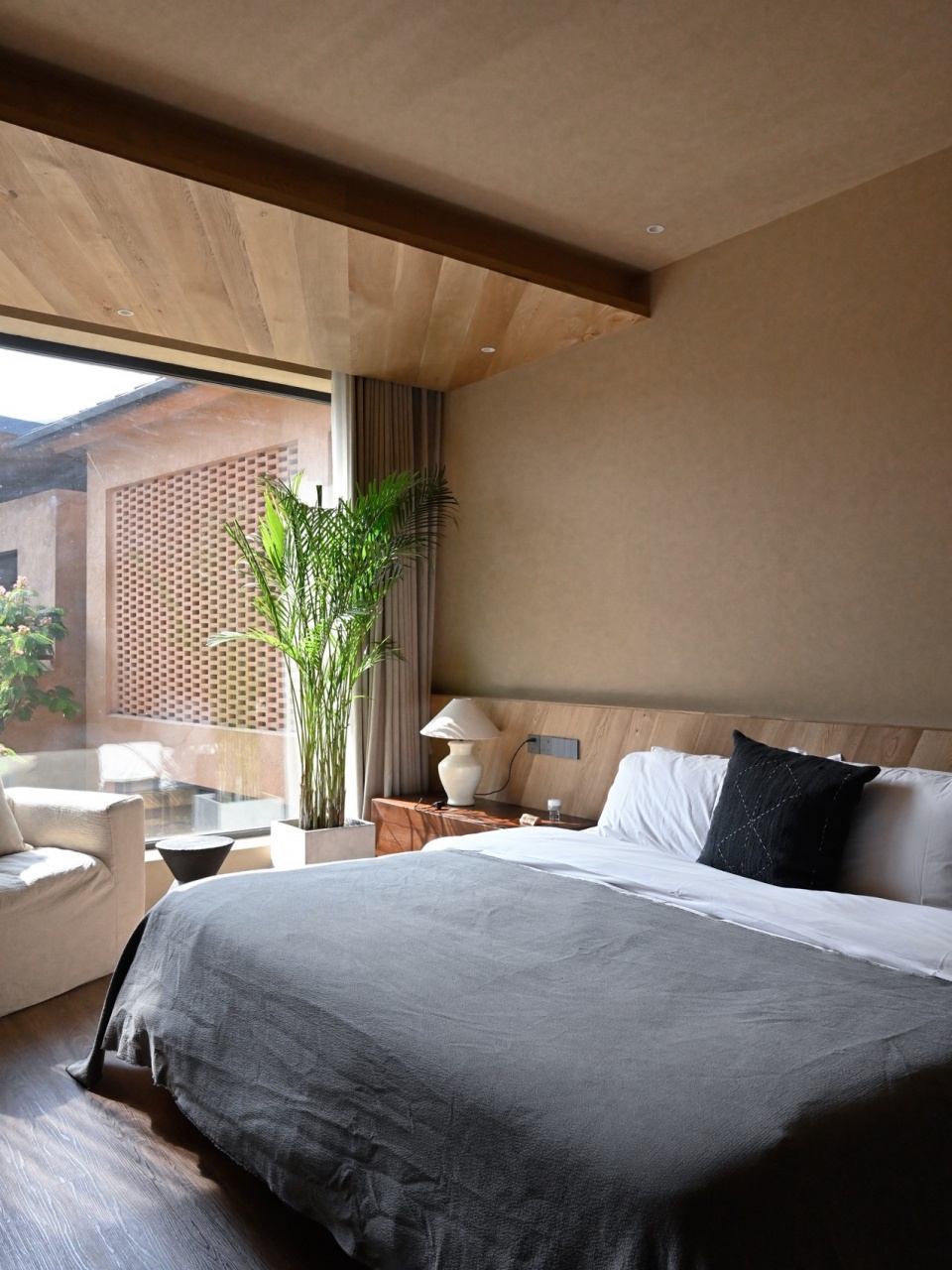 Rareyard Liushigang Homestay