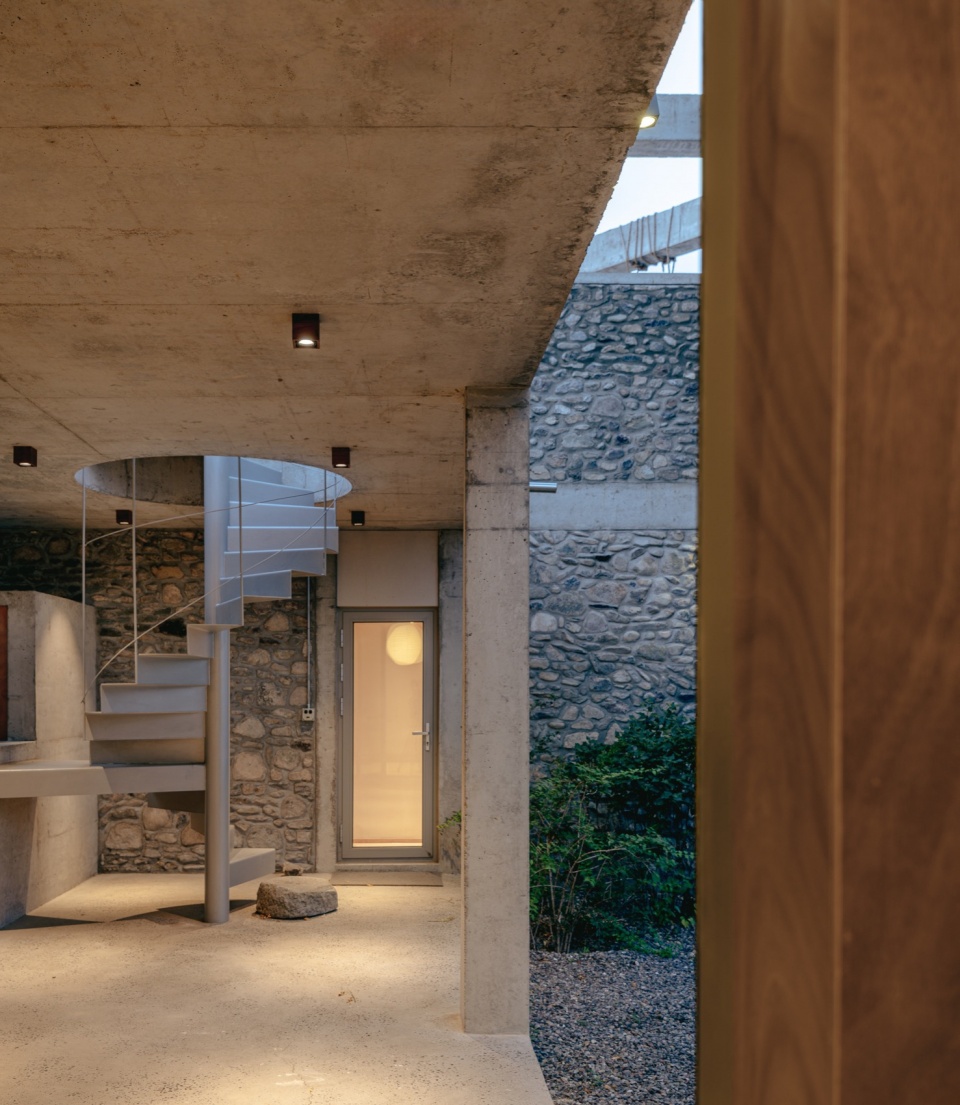 House of Bluff Beijing by chaoffice