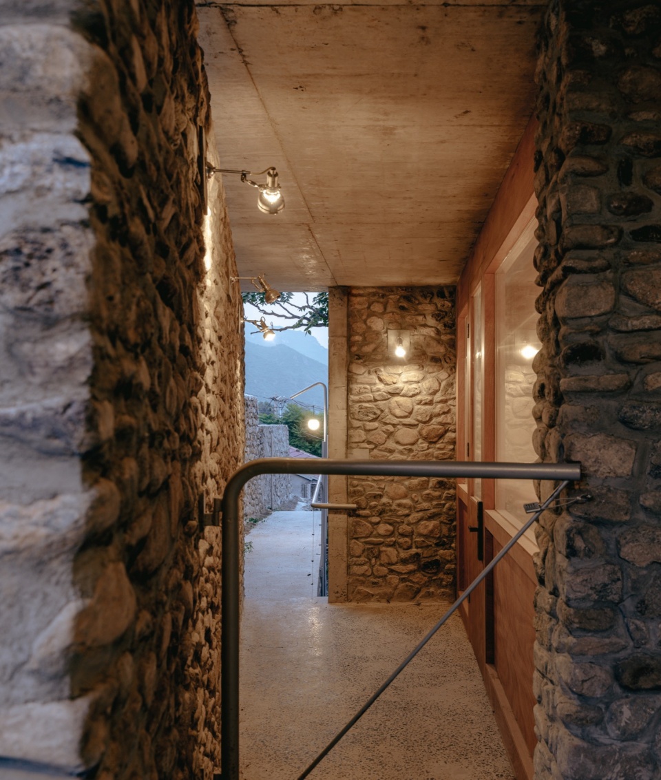 House of Bluff Beijing by chaoffice