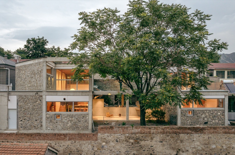 House of Bluff Beijing by chaoffice