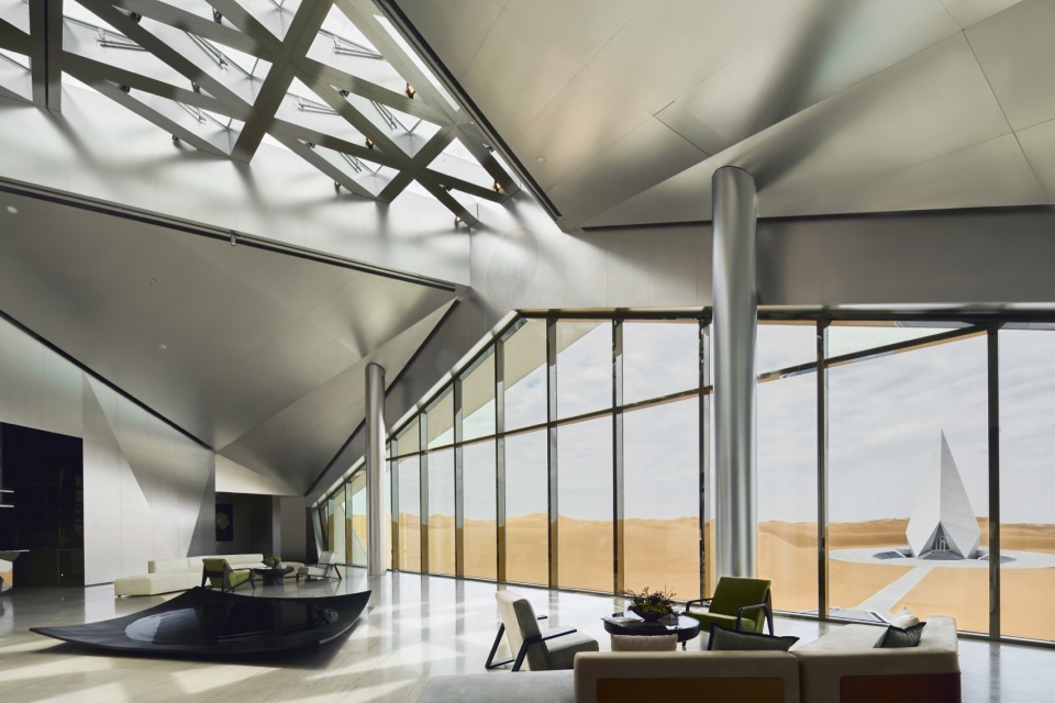 ZhongWei Desert Diamond Hotel by SHUISHI Micron Architects