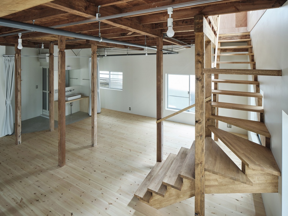 commercial space in minato by roovice