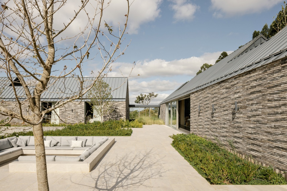 ccb house by kiko salomao tanaka architects