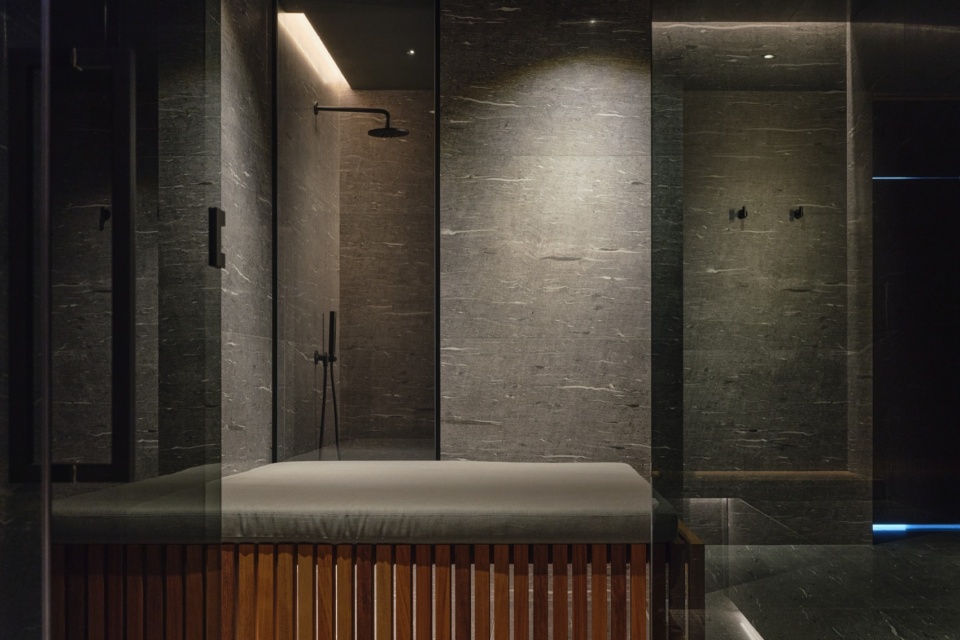 full 880 19 89704 sc v2com suite 201 by mu architecture