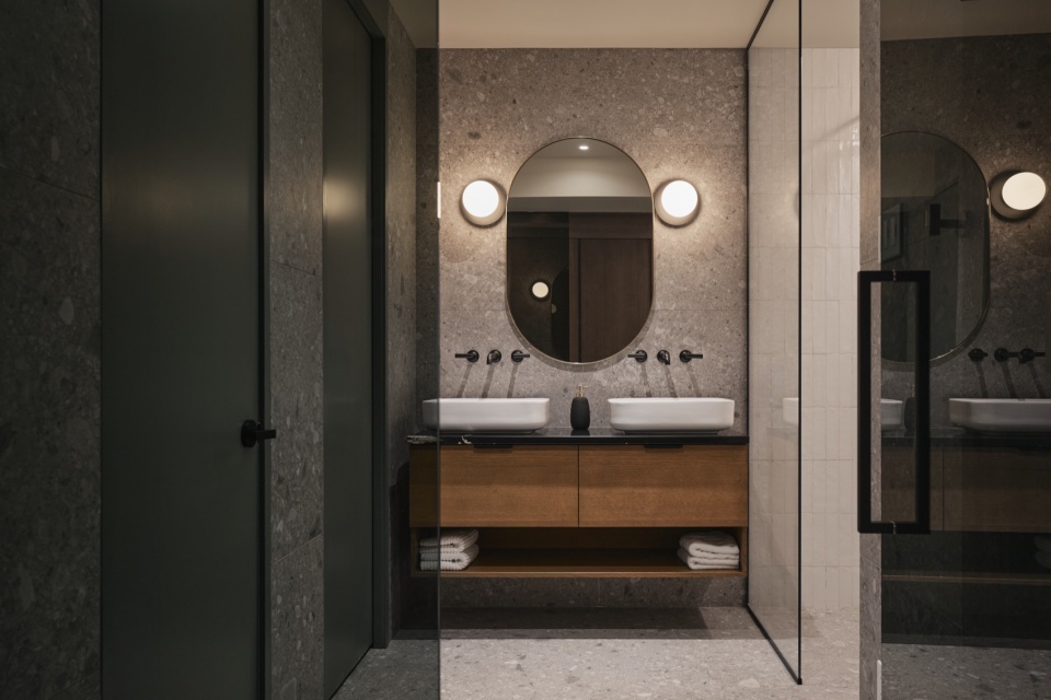 full 880 19 89707 sc v2com suite 201 by mu architecture