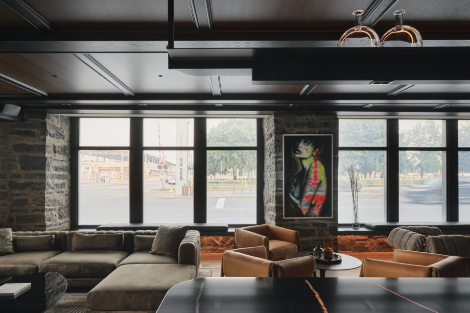 full 880 19 89718 sc v2com suite 201 by mu architecture