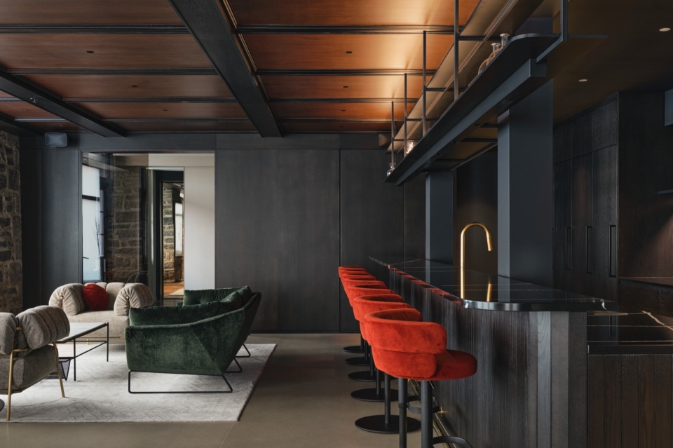 full 880 19 89722 sc v2com suite 201 by mu architecture