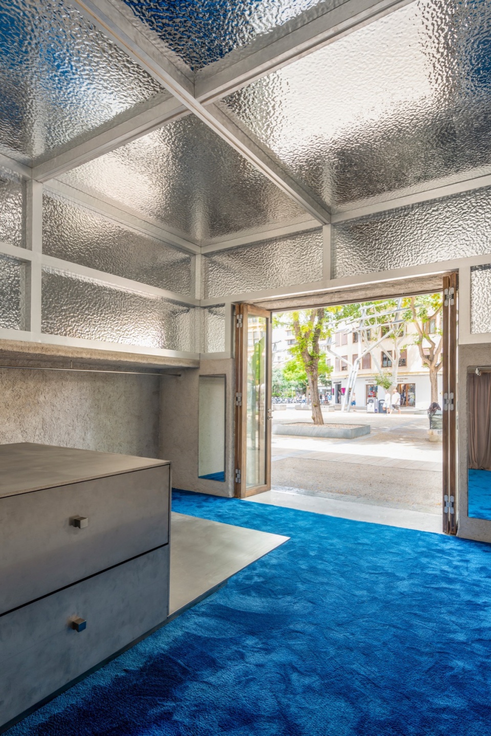 THEPOLONIO 03 the polonio flagship store by raul sanchez