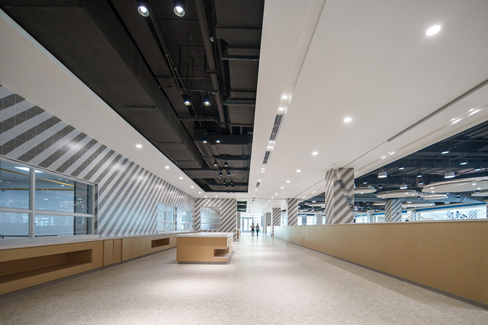 jiading new city of shanghai experimental school by da