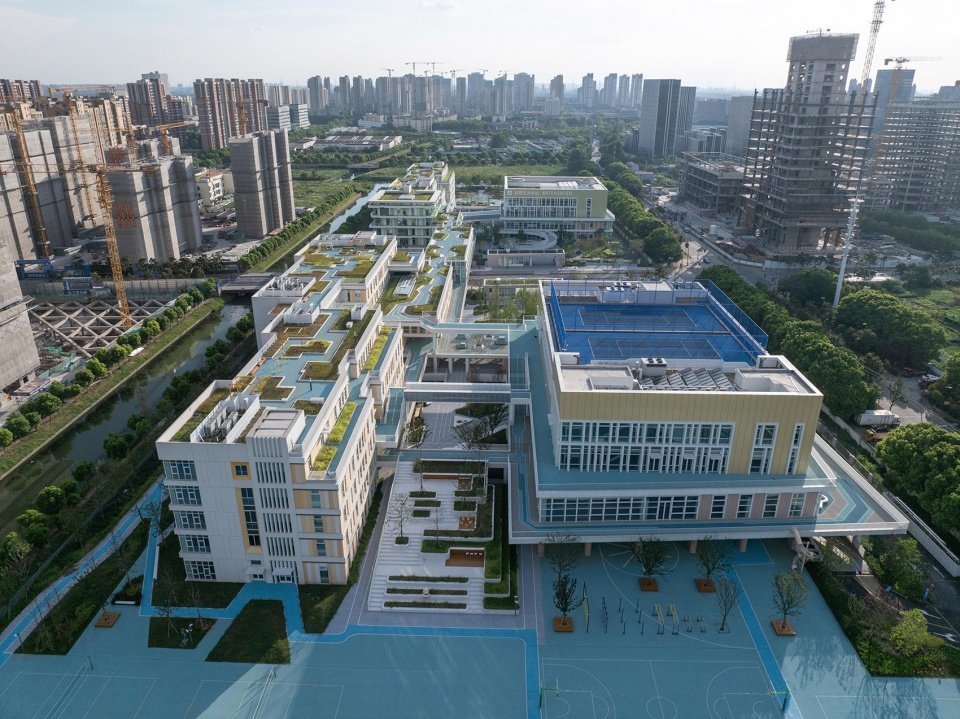 jiading new city of shanghai experimental school by da