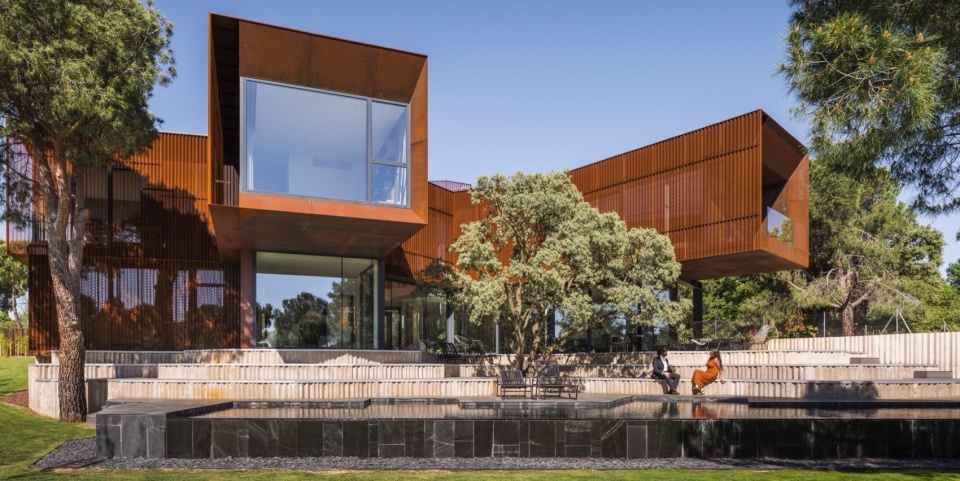 La Casa que se Bifurca by Voluar Arquitectura rpt