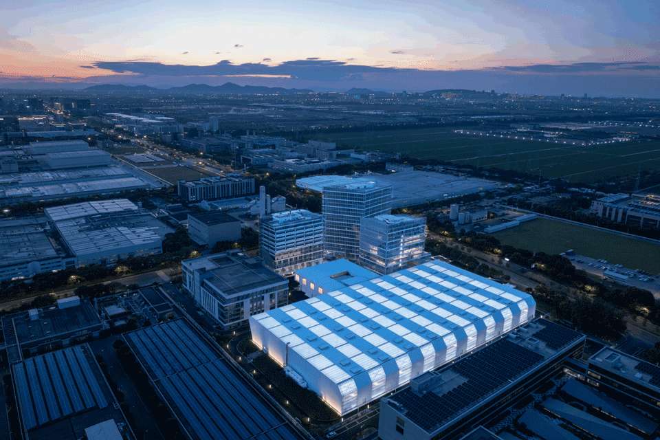 Tederic International Center by milanesi gif