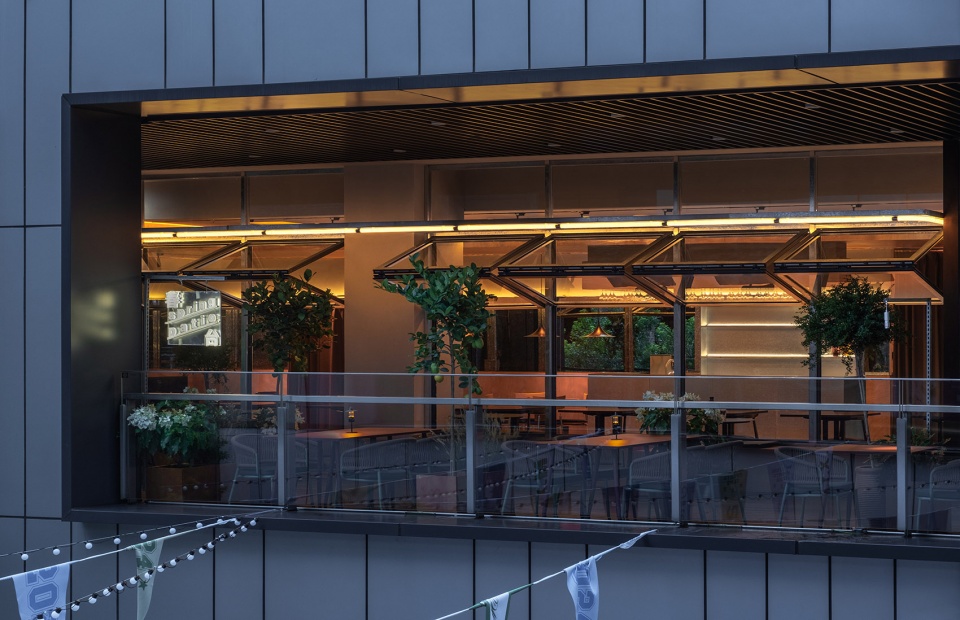 spring patio bistro by studio 10