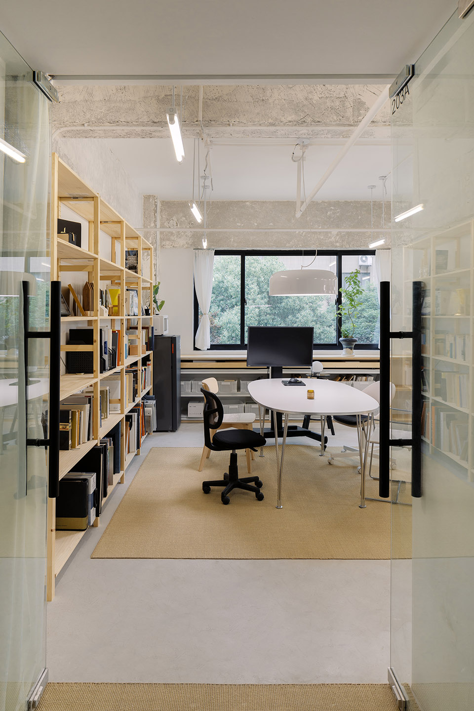 no 38 office by qisi design