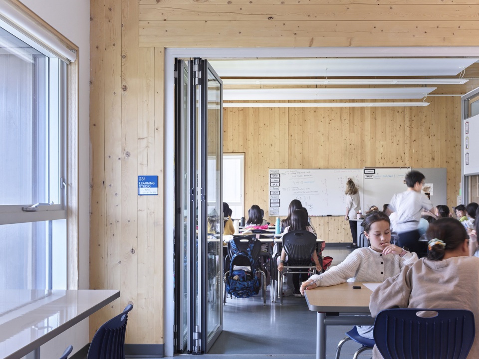 wək̓ʷan̓əs tə syaqʷəm elementary school by hcma architecture design