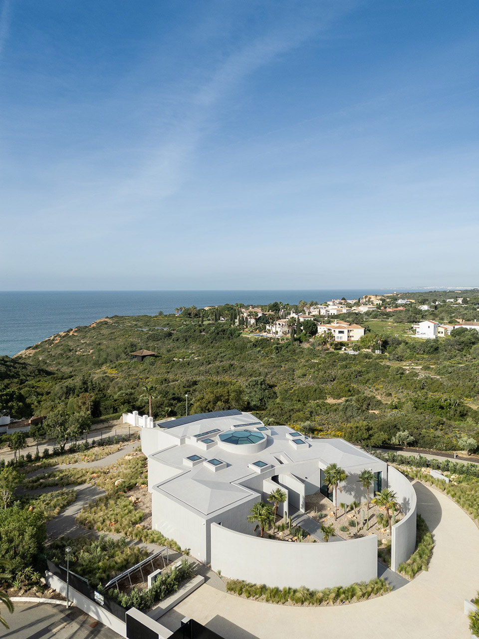 sky base one by bespoke architects