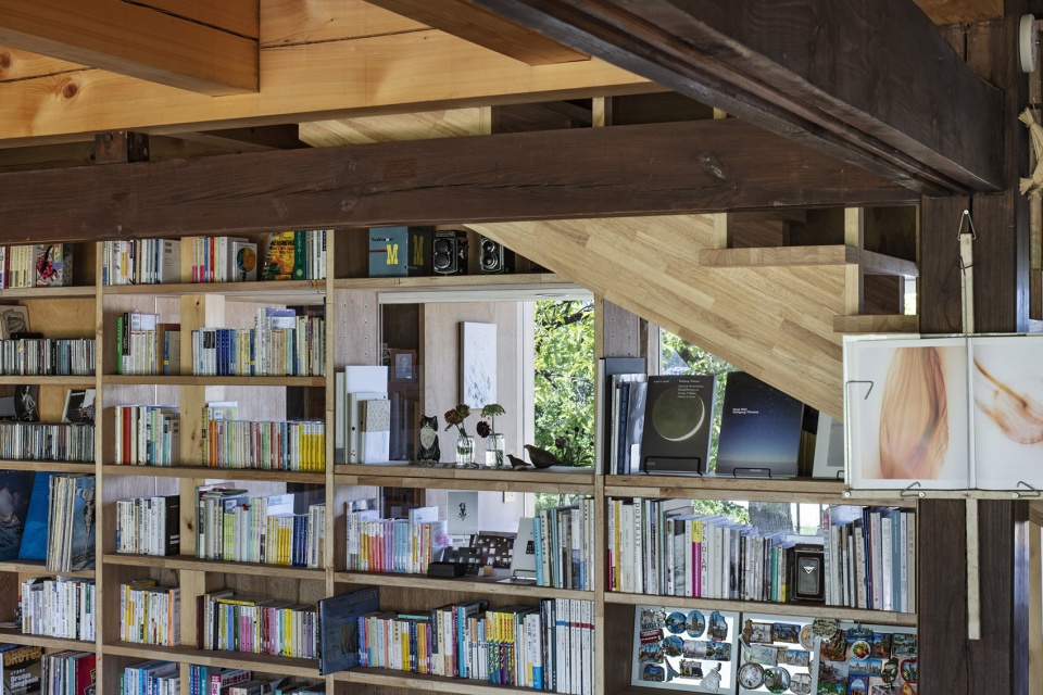 a 101 years house by 1110 office of architecture