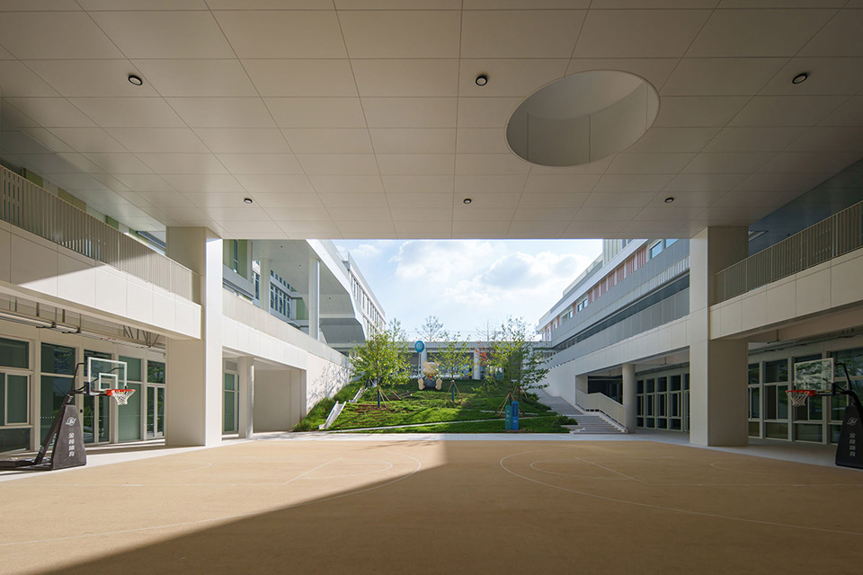 jiading new city of shanghai experimental school by da