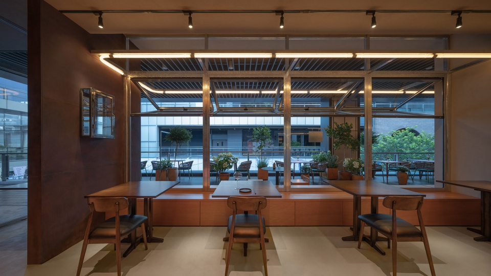 spring patio bistro by studio 10