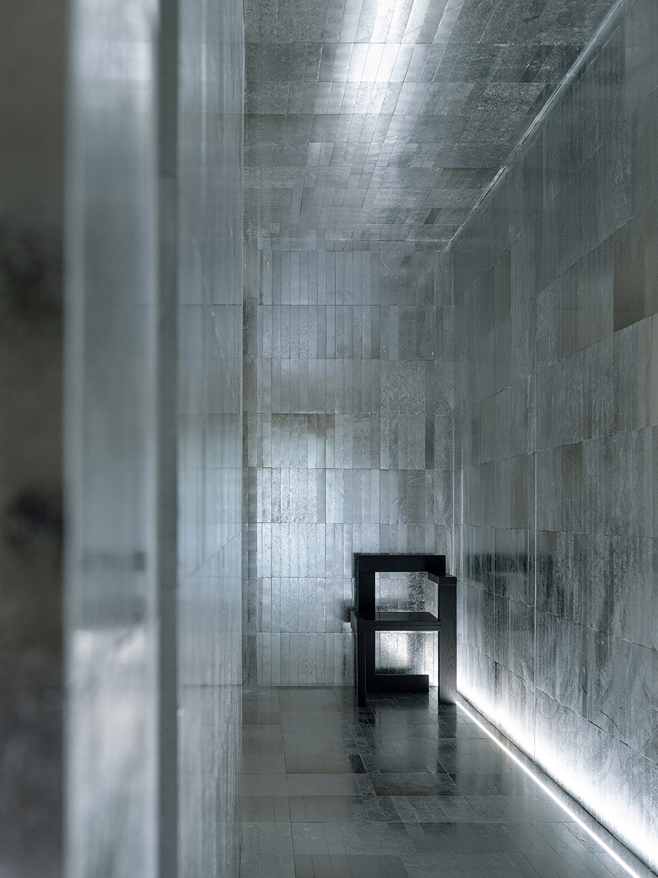 toutou office space by young design