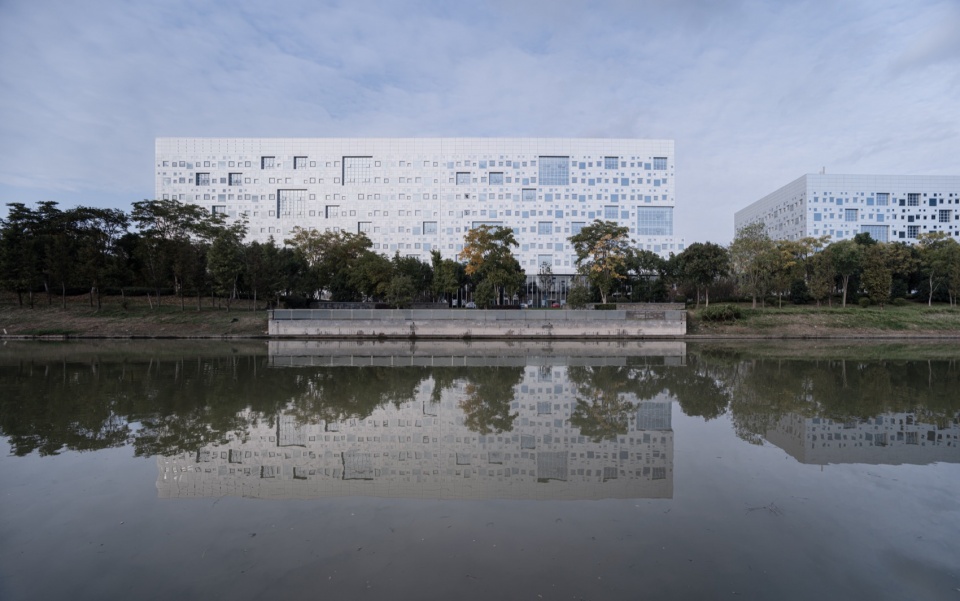 Suzhou SND “Taihu Cloud Valley” Digital Industrial Park