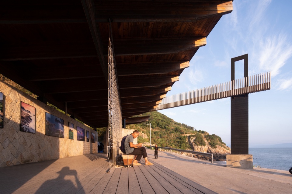The Dongjiao Village bus station
