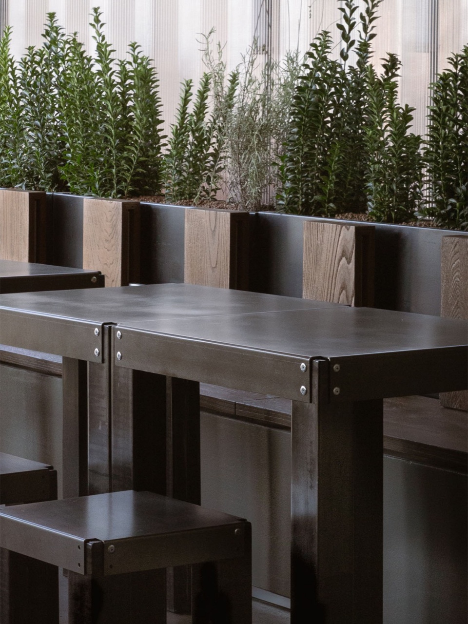 ayi pub by barn arch 拷贝