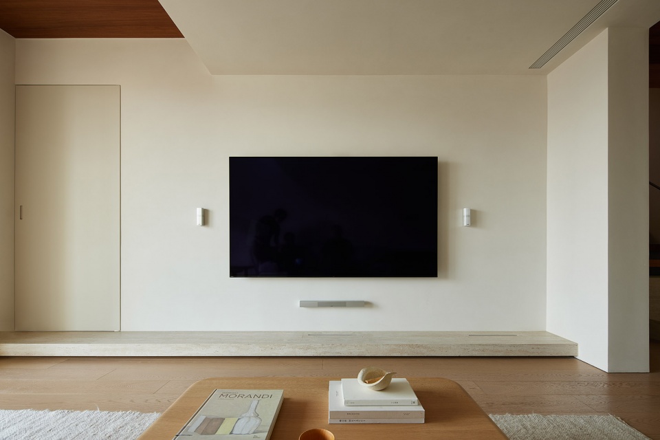 warm home by wuy architects