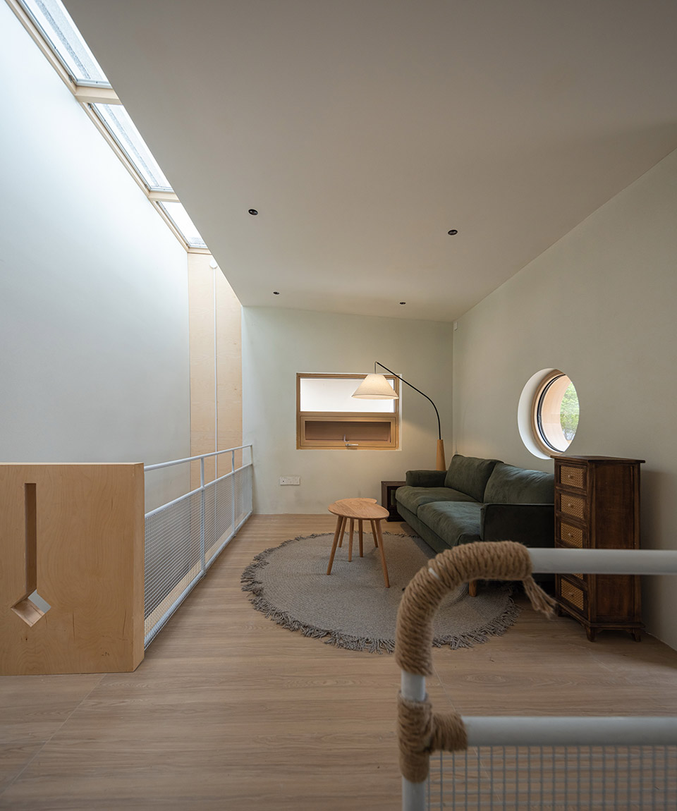 warm studio home by ao silent studio
