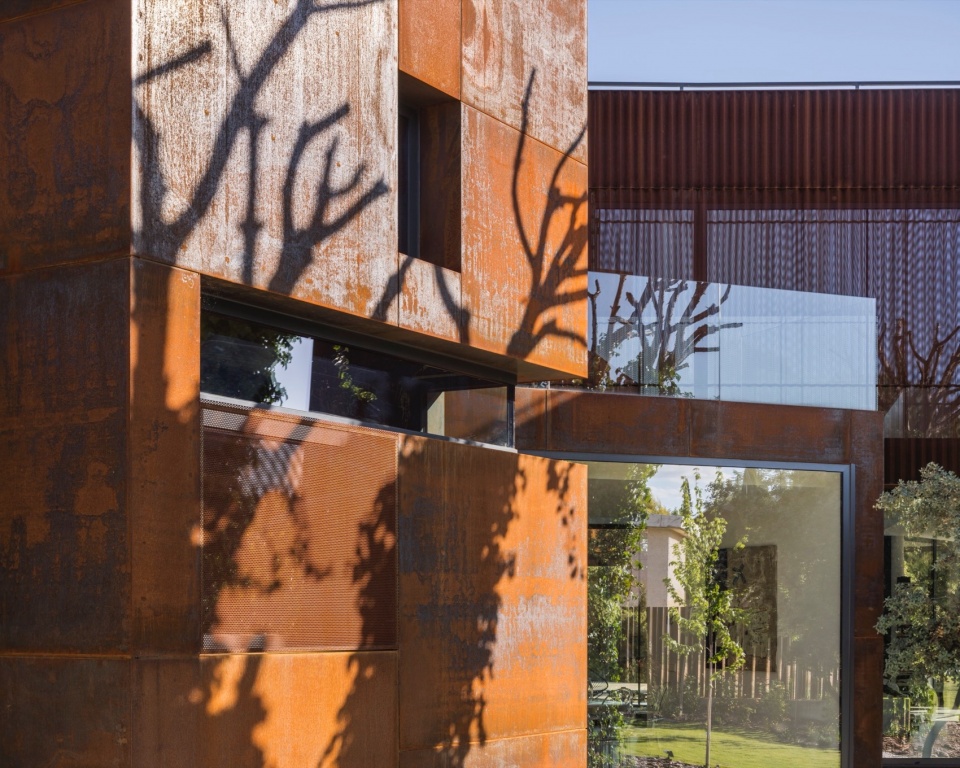 La Casa que se Bifurca by Voluar Arquitectura