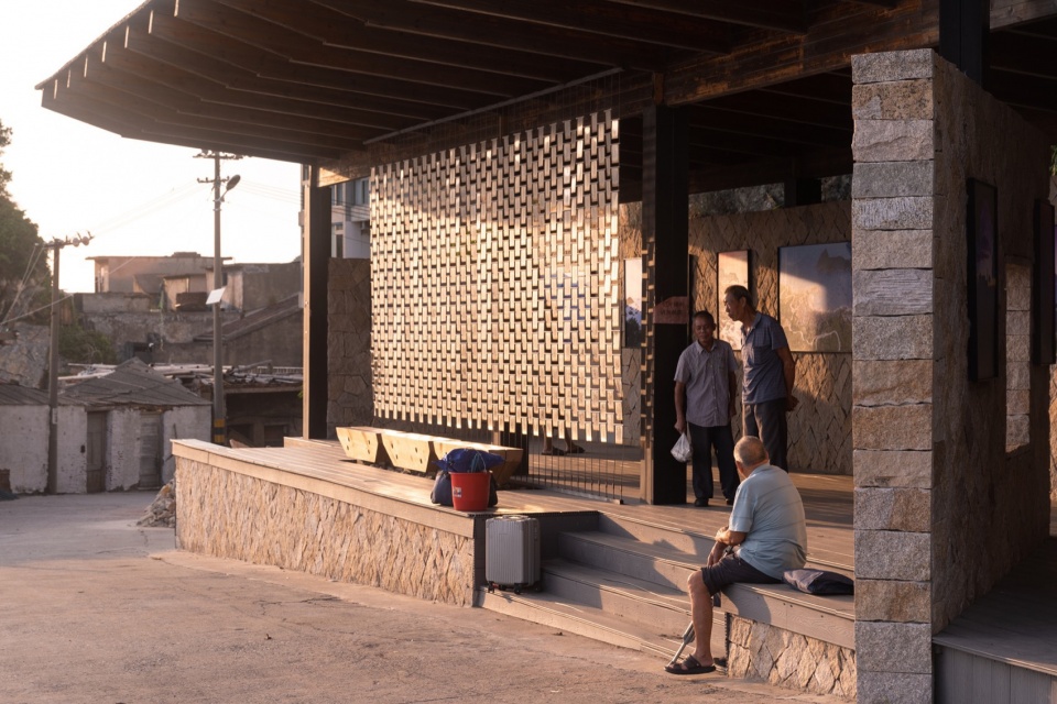 The Dongjiao Village bus station