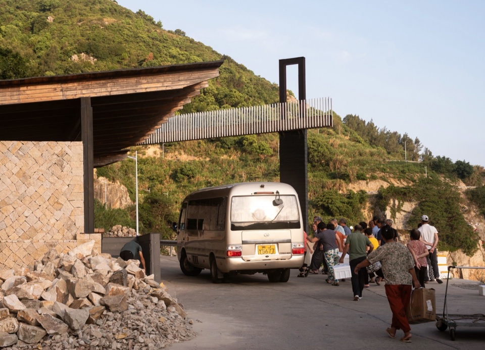 The Dongjiao Village bus station