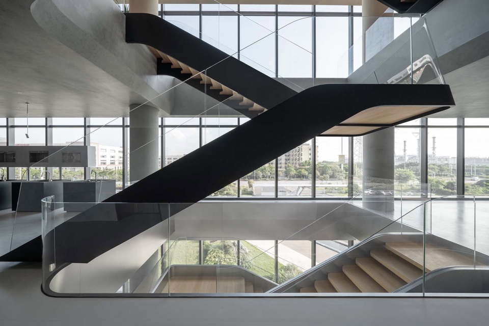 higolds interstellar headquarters by pininfarina architecture