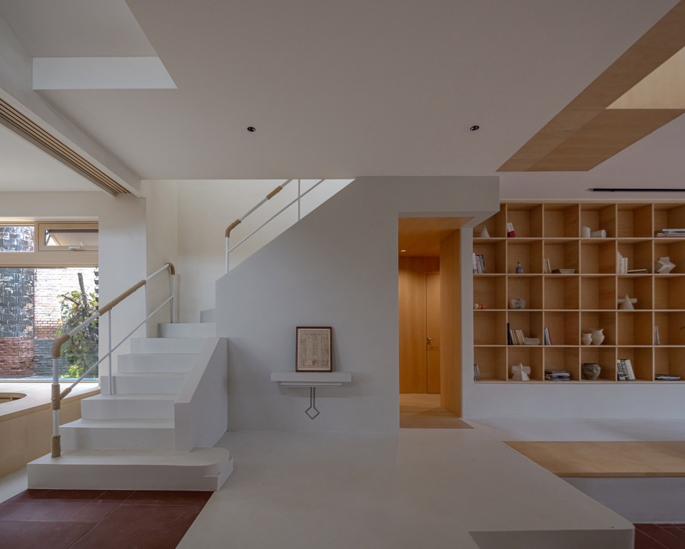 warm studio home by ao silent studio