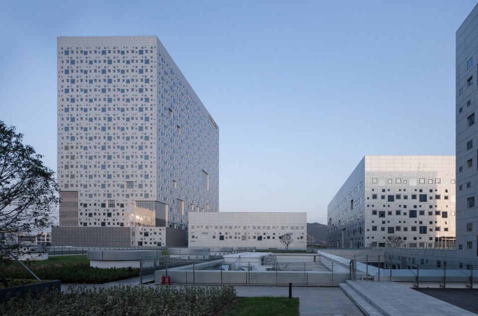 Suzhou SND “Taihu Cloud Valley” Digital Industrial Park