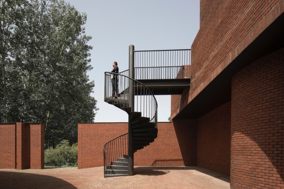 Yunzhai Community Center China by SUP Atelier of THAD