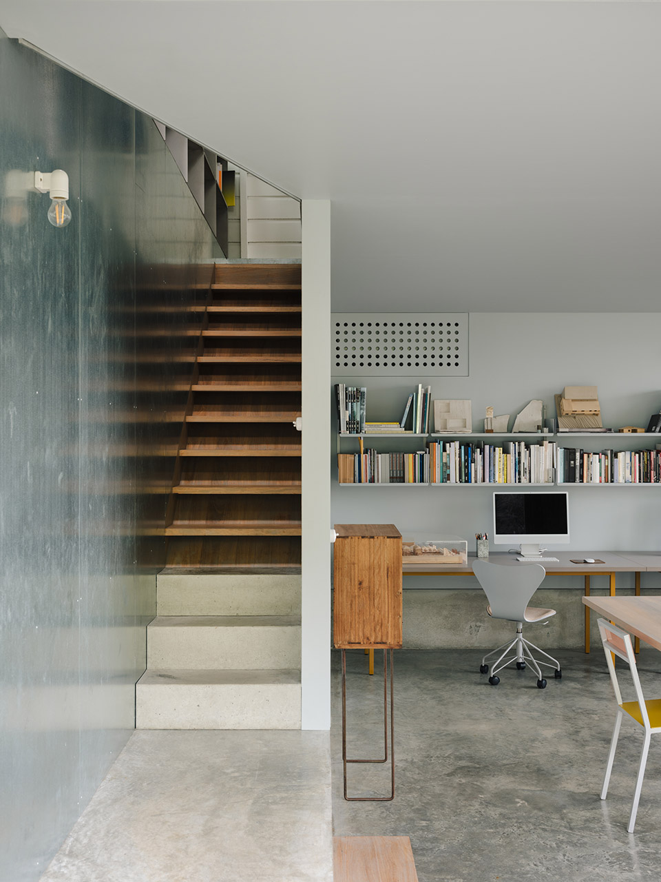 red hill house studio by zuzananicholas