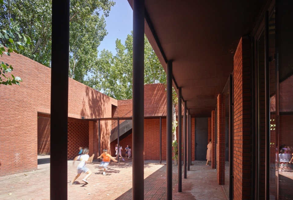 Yunzhai Community Center China by SUP Atelier of THAD