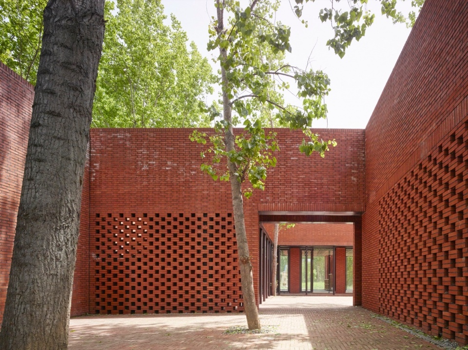 Yunzhai Community Center China by SUP Atelier of THAD