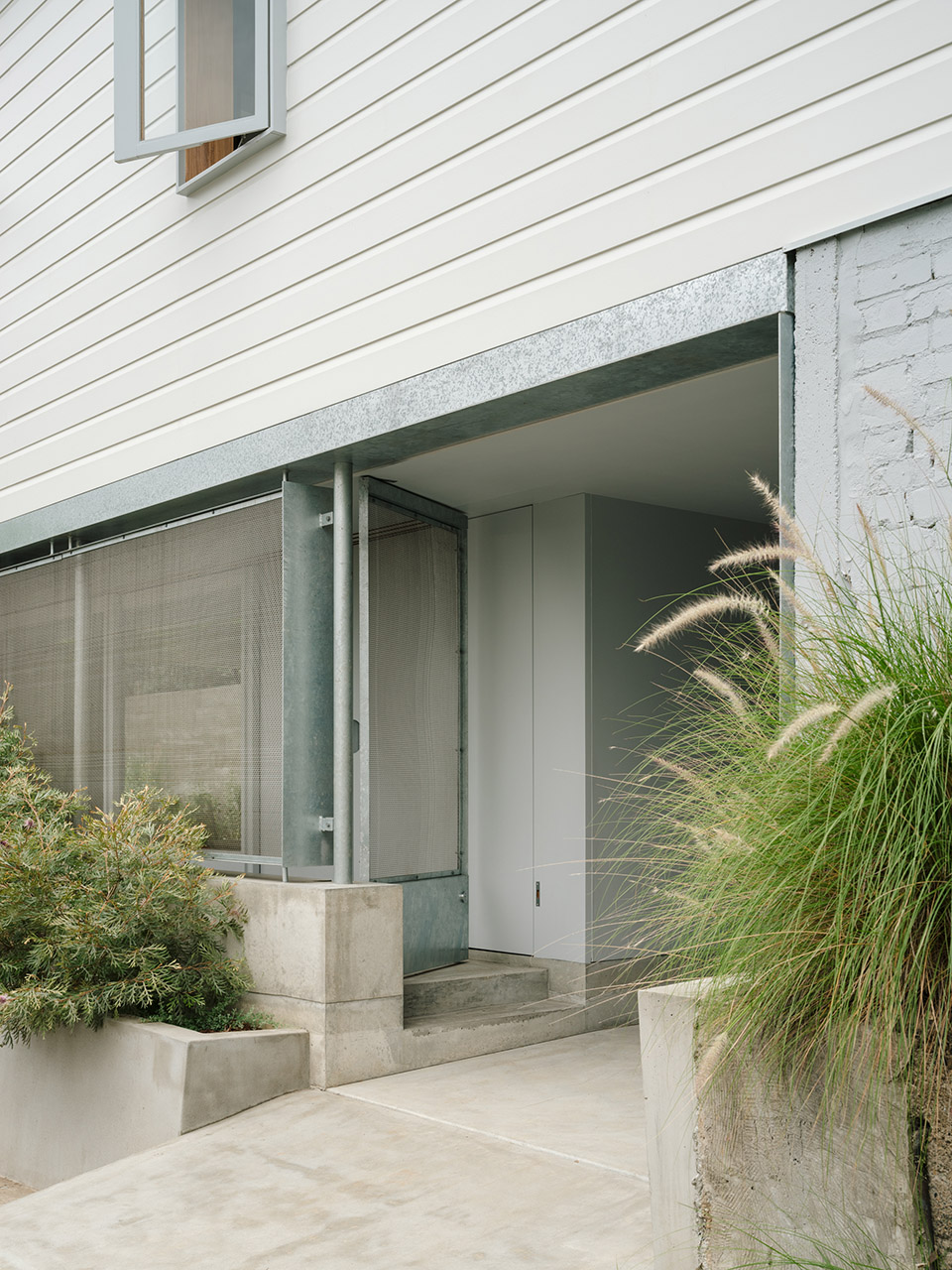 red hill house studio by zuzananicholas