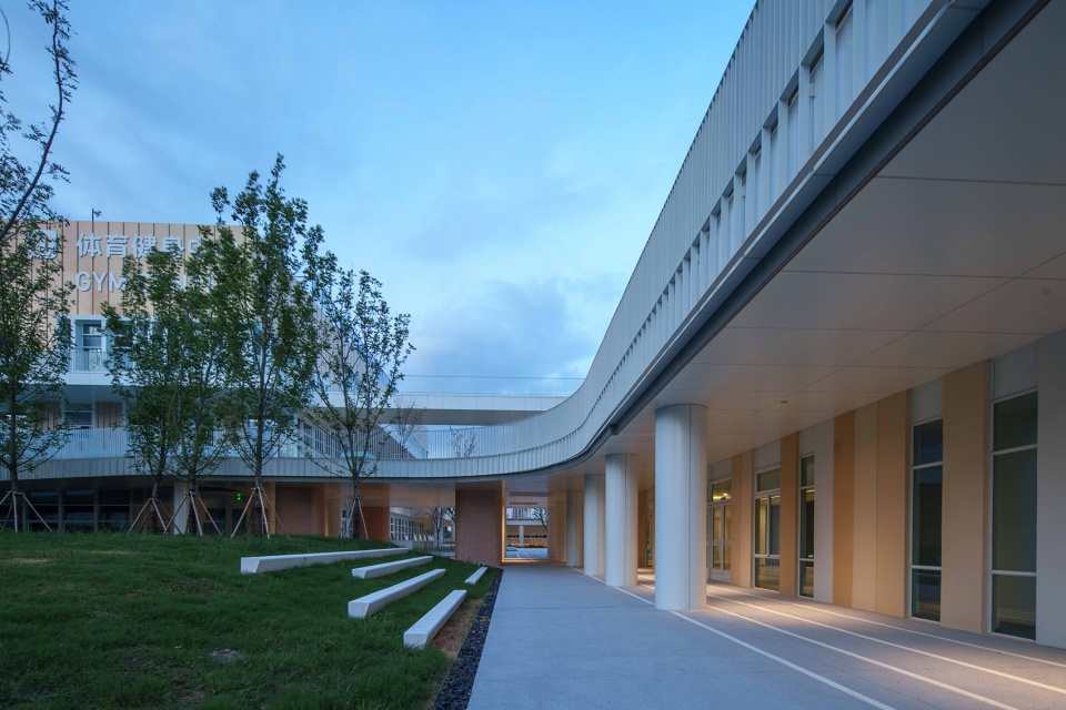 jiading new city of shanghai experimental school by da