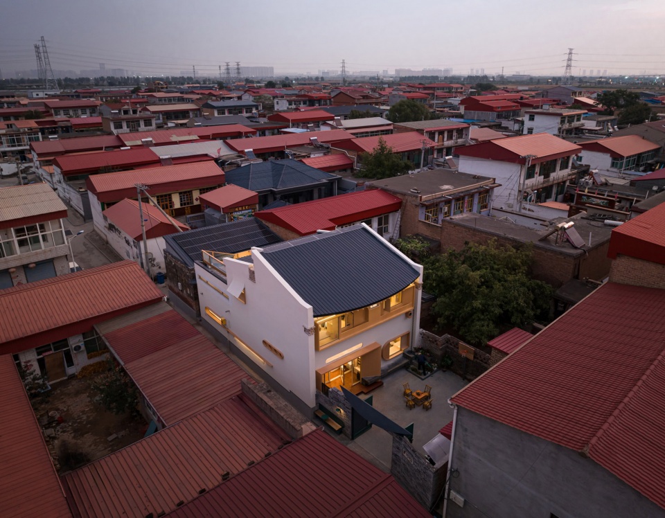 warm studio home by ao silent studio
