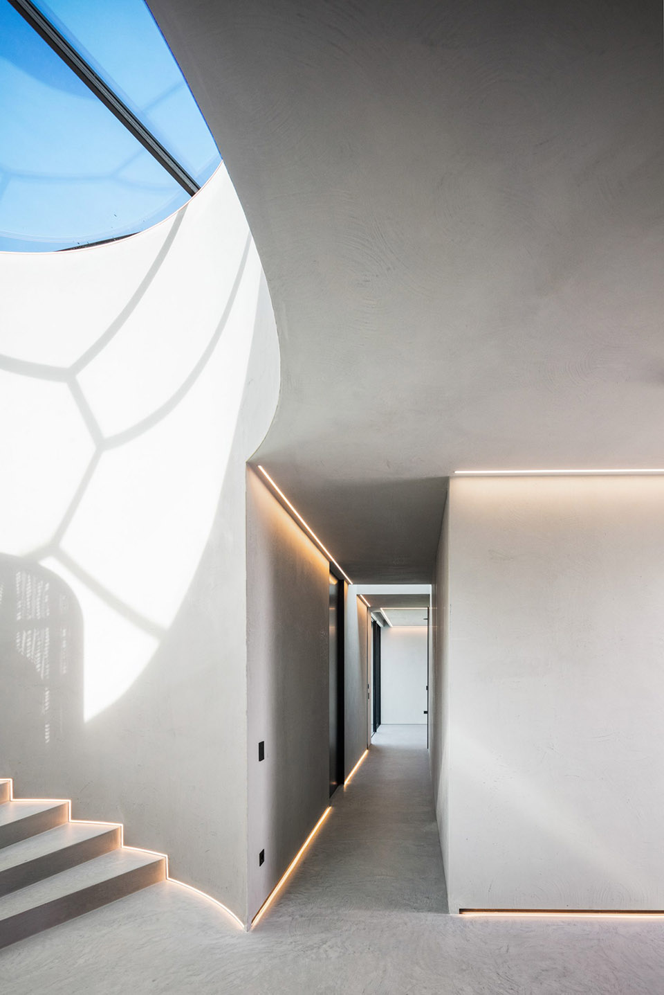 sky base one by bespoke architects