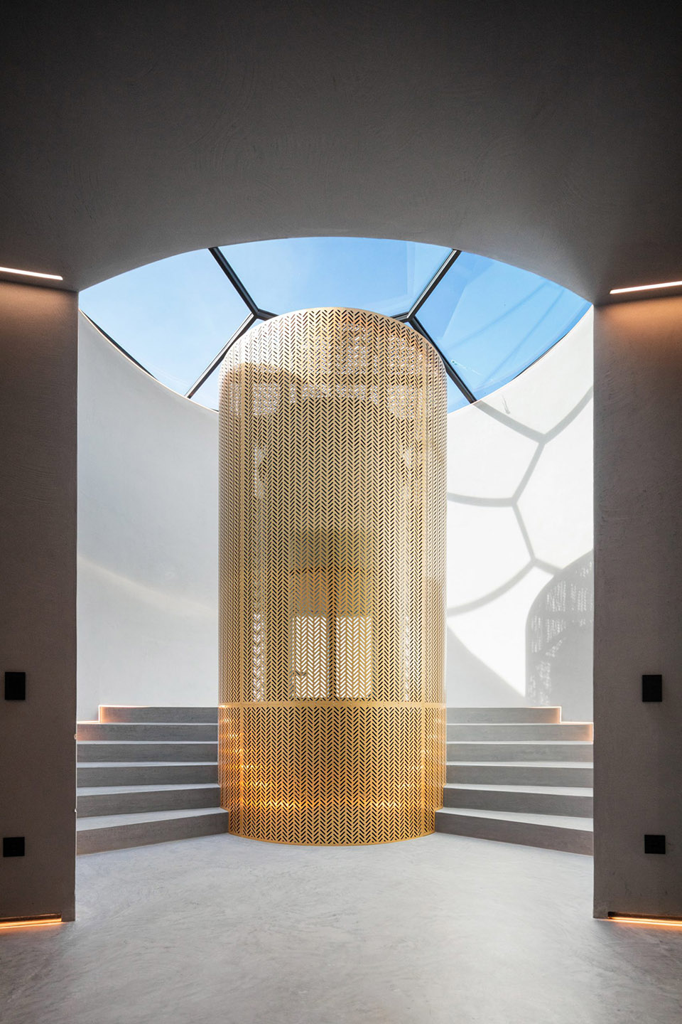 sky base one by bespoke architects