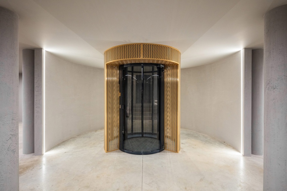 sky base one by bespoke architects