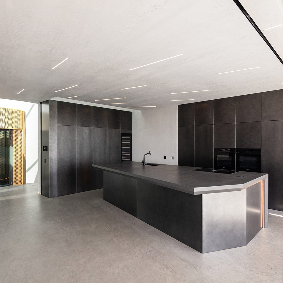 sky base one by bespoke architects