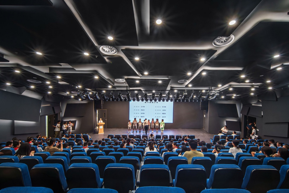 jiading new city of shanghai experimental school by da