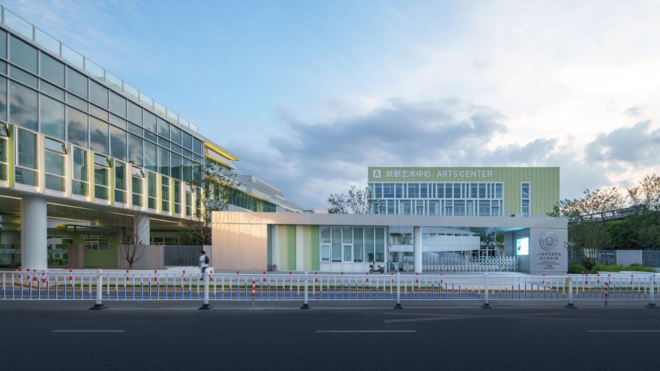 jiading new city of shanghai experimental school by da pzw